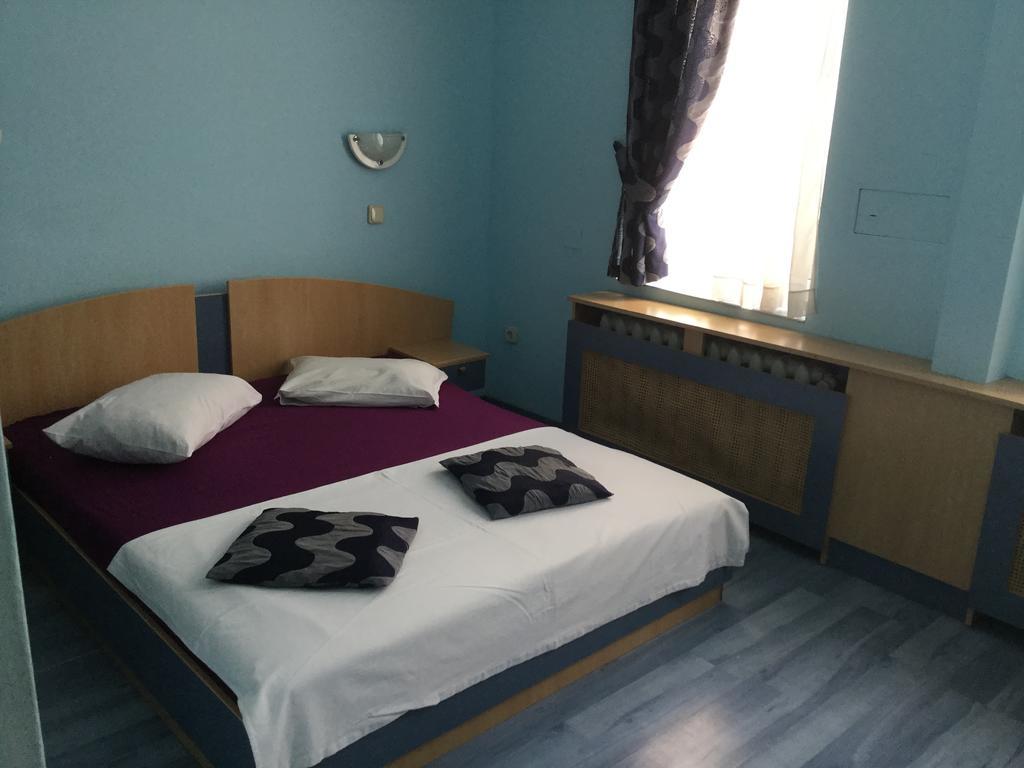 Hotel Amethyst Sofia Bagian luar foto