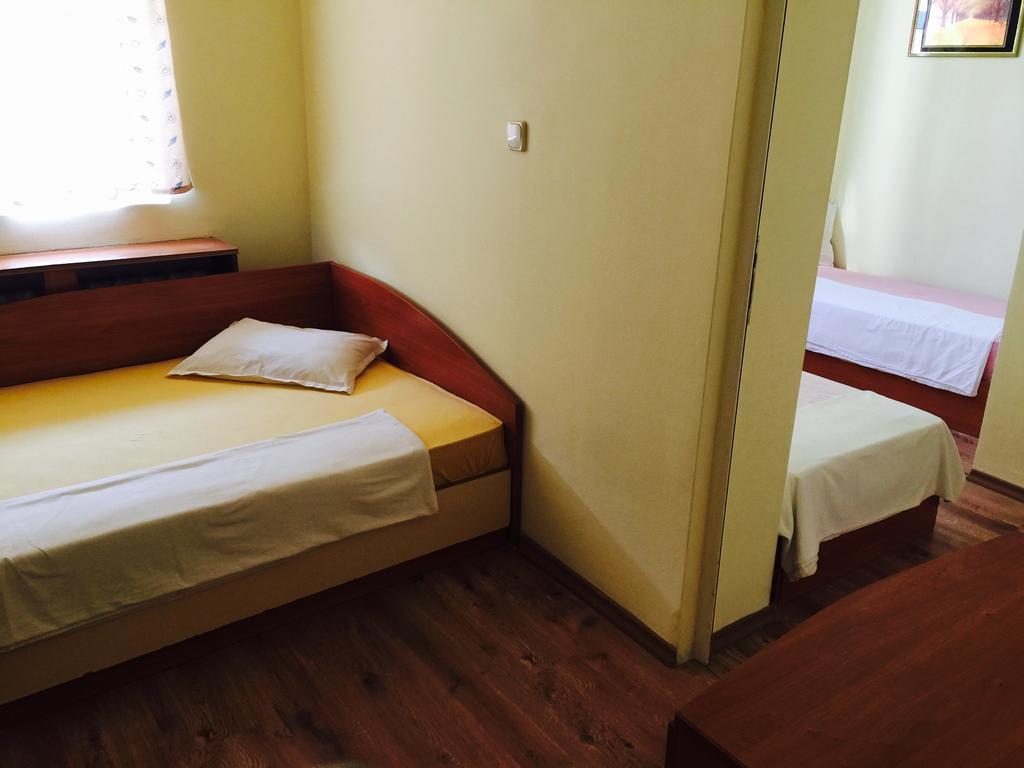 Hotel Amethyst Sofia Bagian luar foto