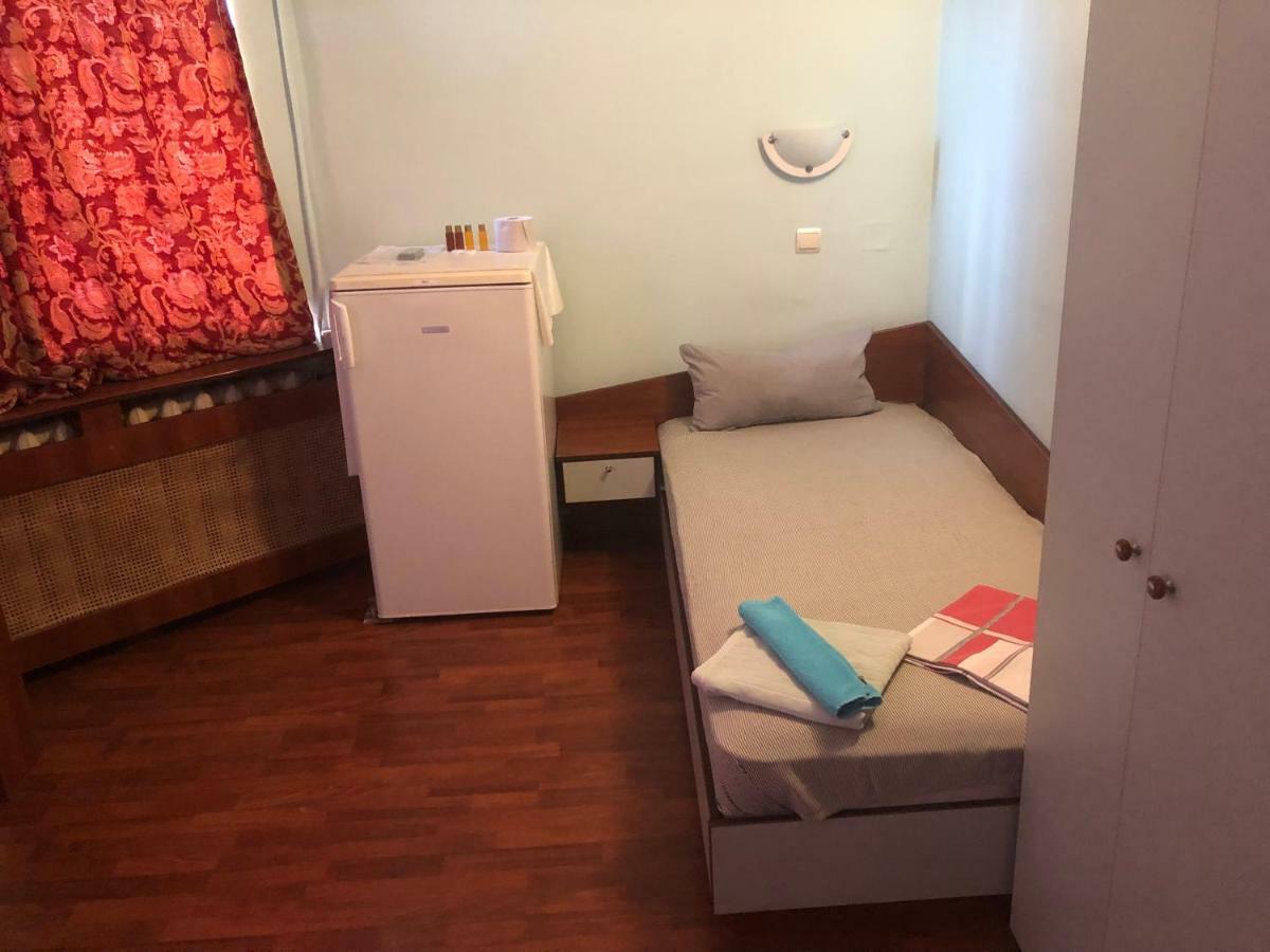 Hotel Amethyst Sofia Bagian luar foto