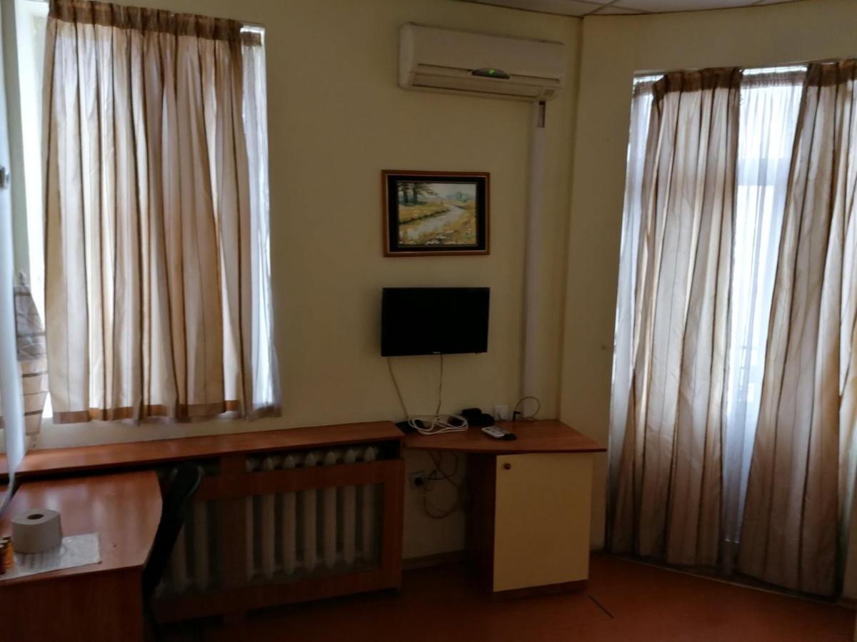 Hotel Amethyst Sofia Bagian luar foto